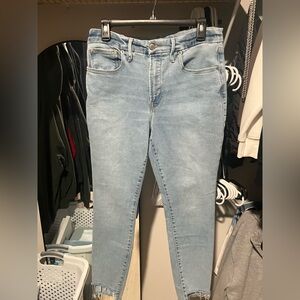 Good American Light Wash Skinny Jeans